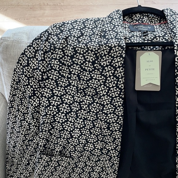 Brand new black/white blazer - Picture 3 of 3